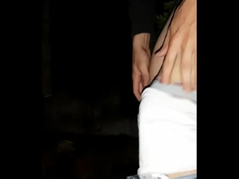 ❤️ Neidiodd fy nghymydog ar fy wal cwarantîn ❤️ Sluts wrthon ni